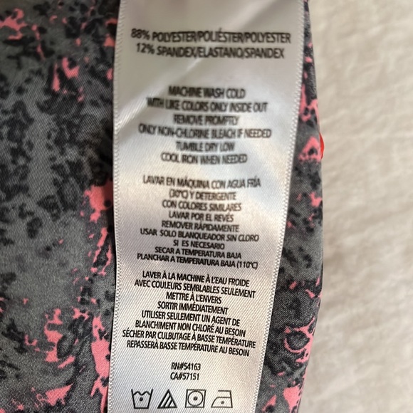 Calvin Klein racer back tank EUC-bright pink/black/gray splatter pattern LARGE - Picture 4 of 8